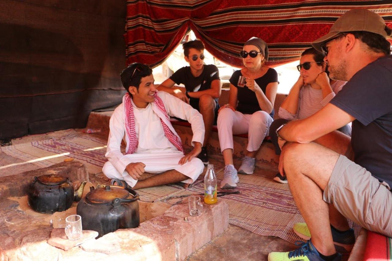 Wadi Rum Bedouin Camp And Desert Tours المظهر الخارجي الصورة