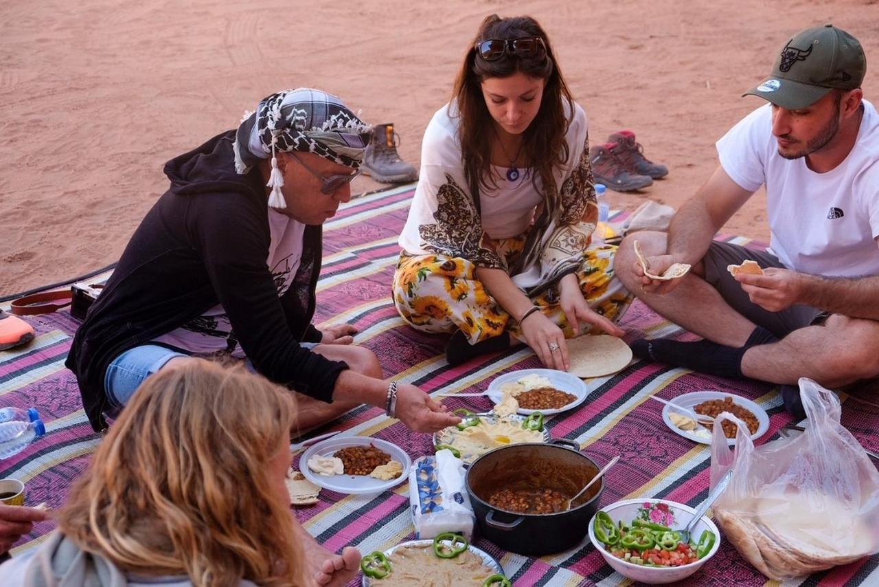 Wadi Rum Bedouin Camp And Desert Tours المظهر الخارجي الصورة