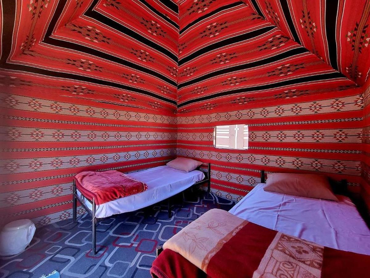 Wadi Rum Bedouin Camp And Desert Tours المظهر الخارجي الصورة